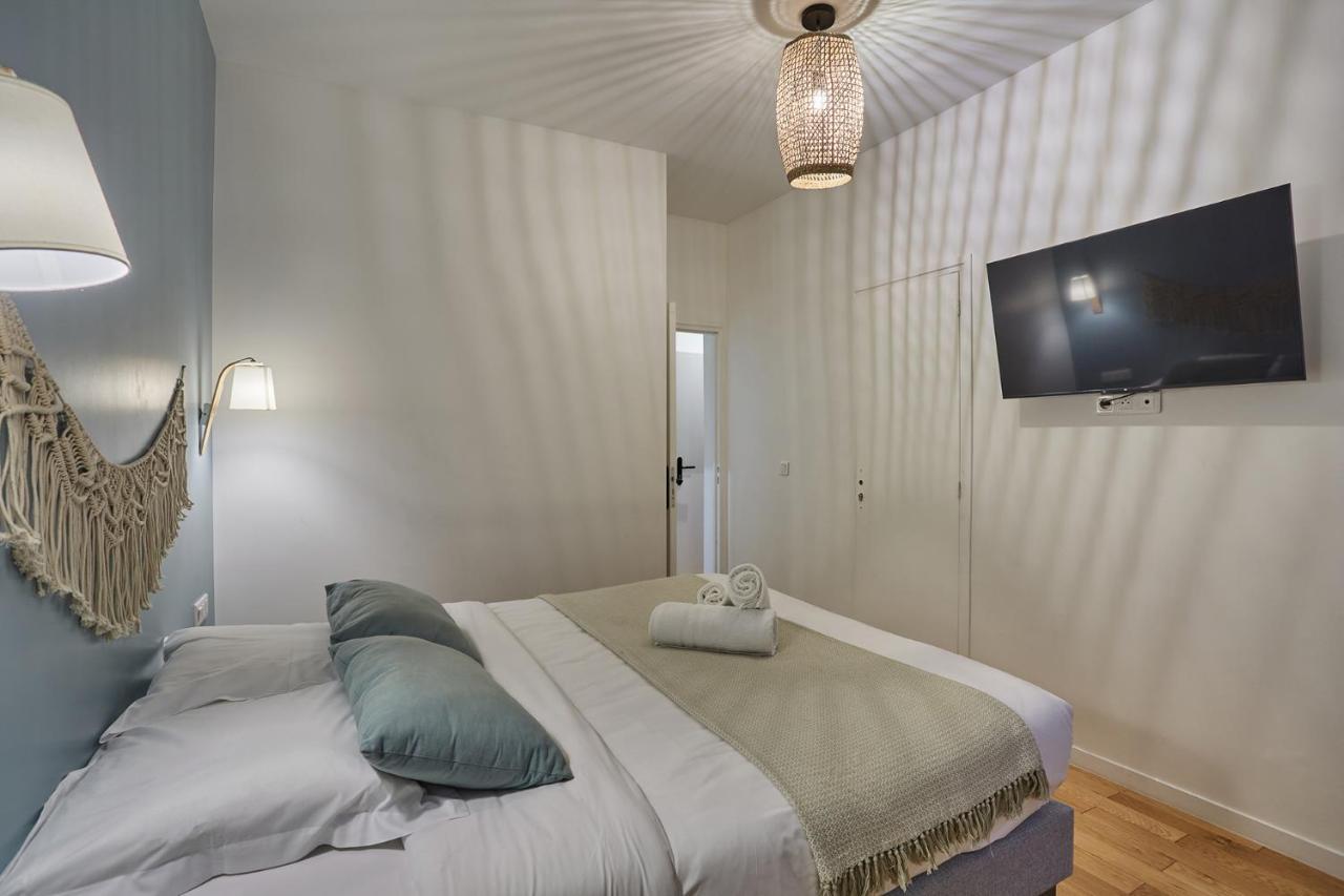 Apartment Center Of Paris By Studio Prestige Exterior foto
