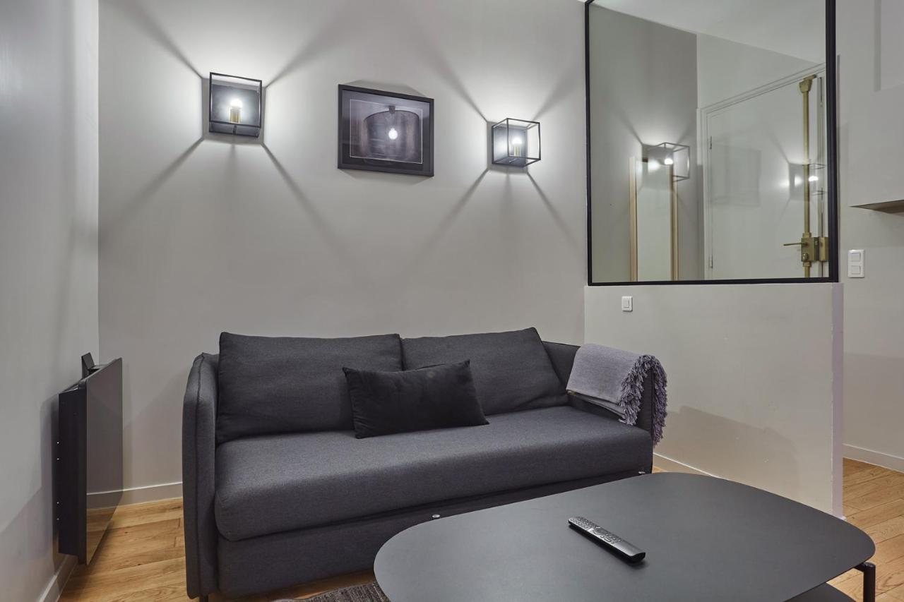 Apartment Center Of Paris By Studio Prestige Exterior foto