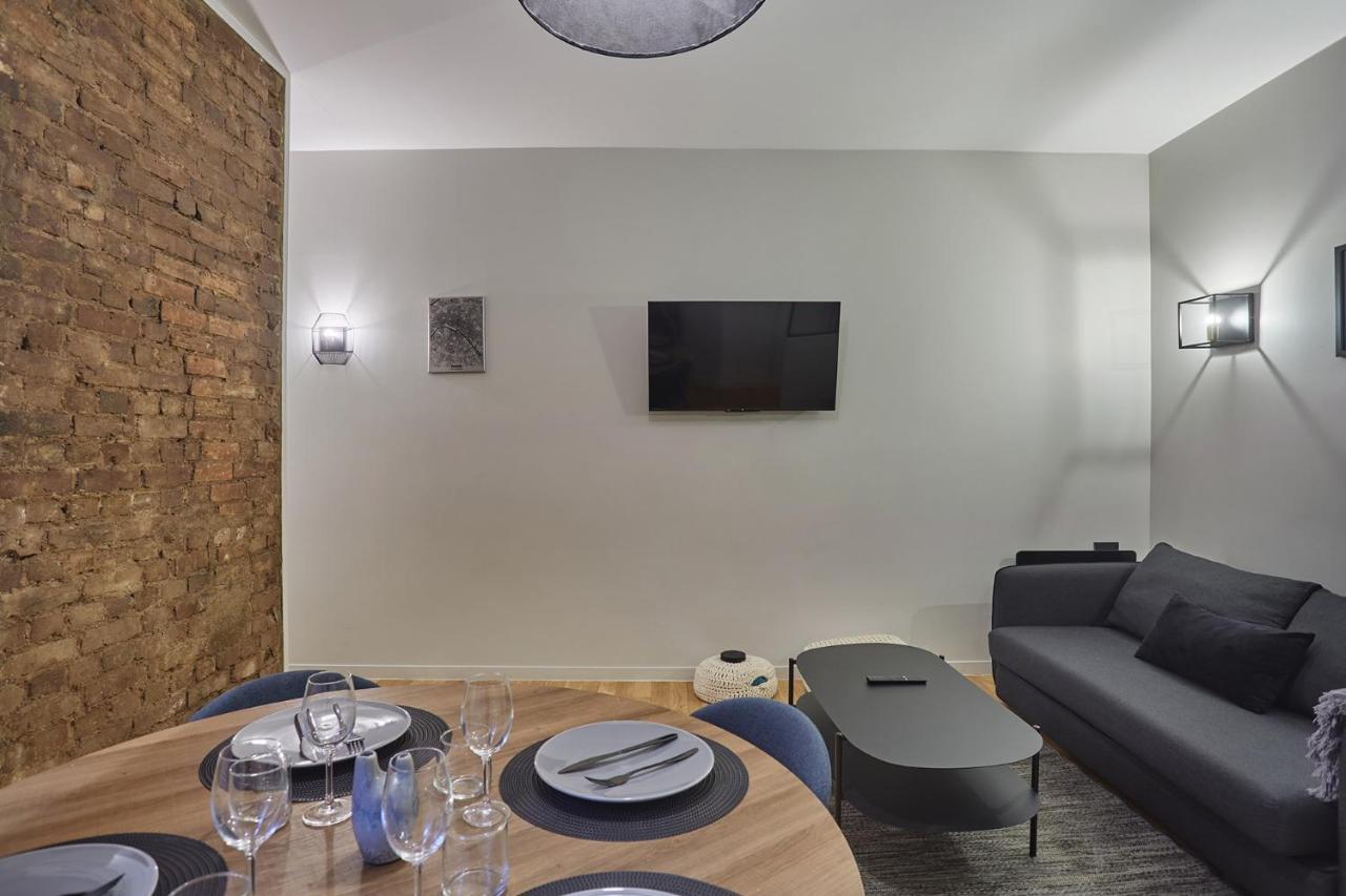 Apartment Center Of Paris By Studio Prestige Exterior foto